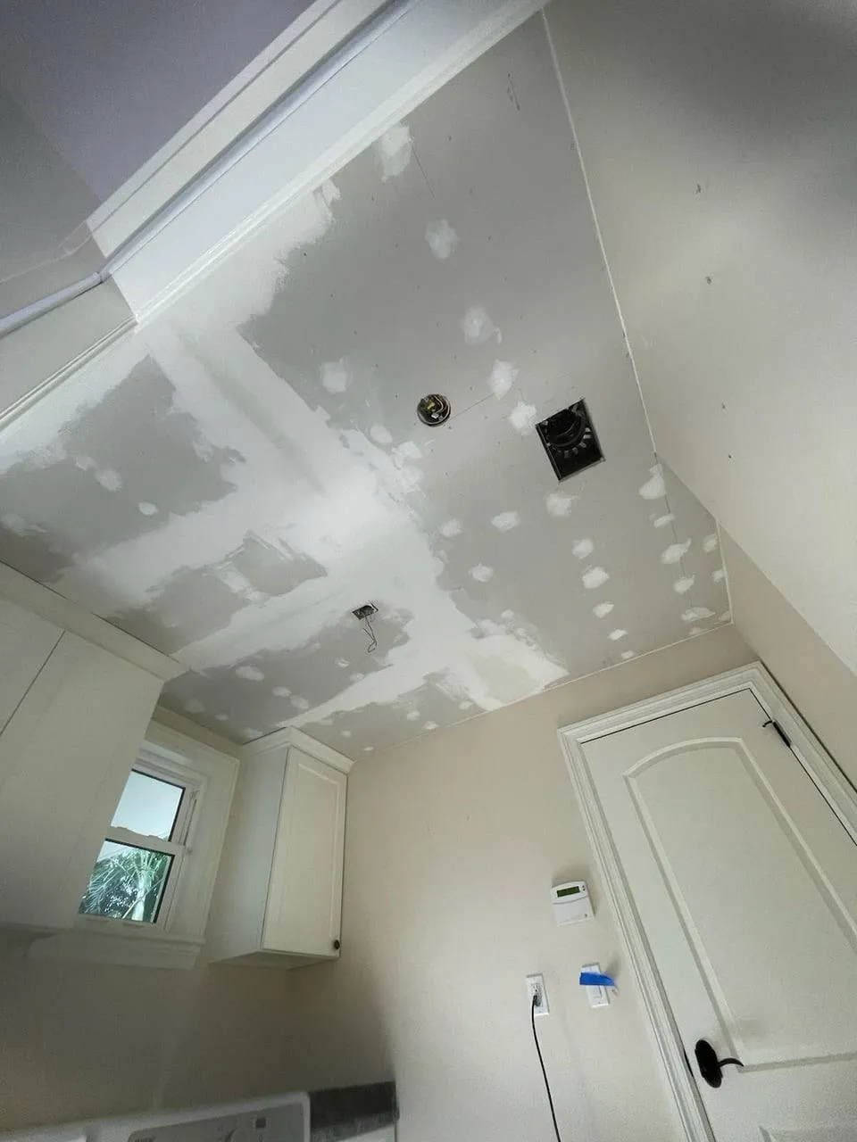 Drywall sanding